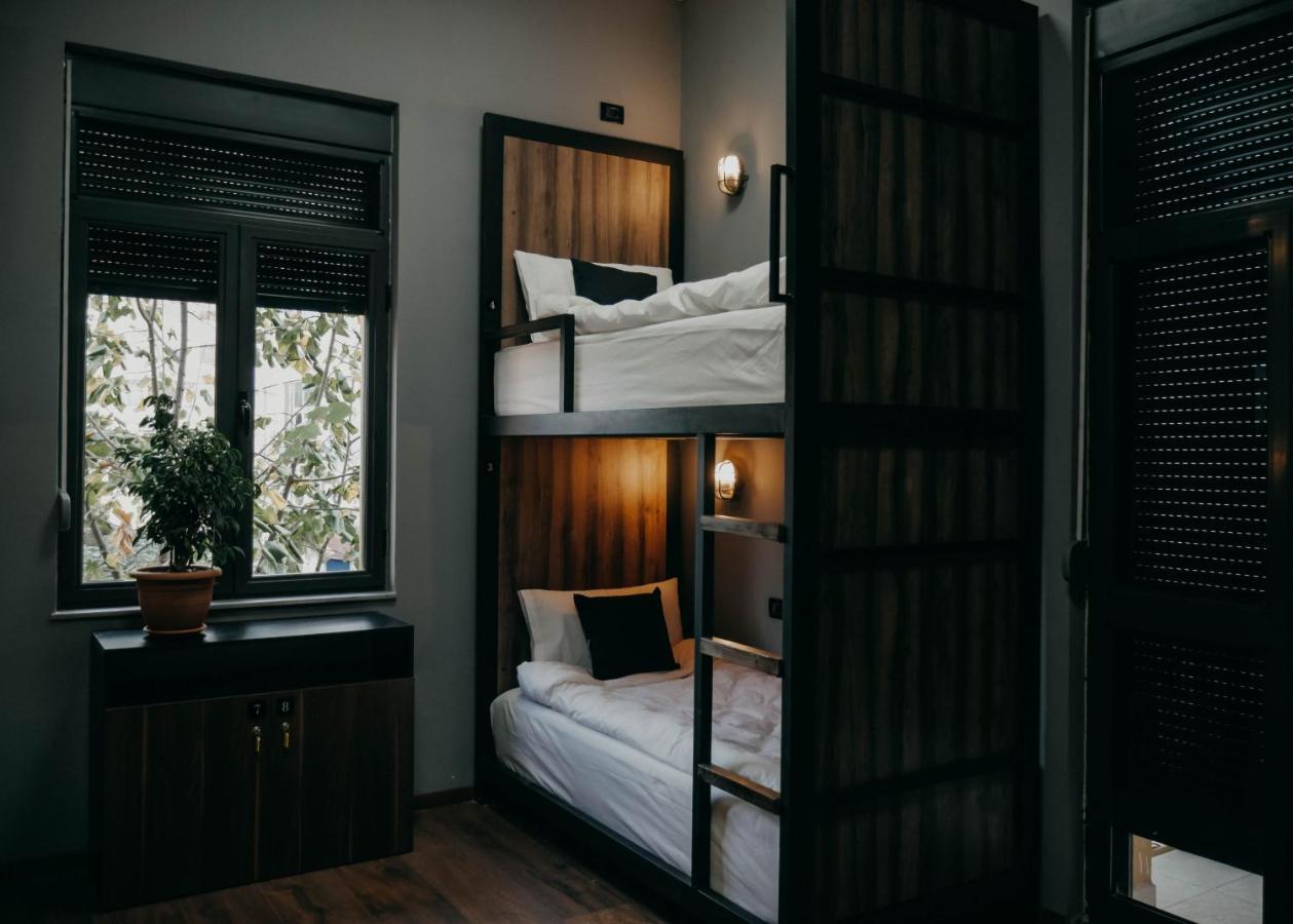 טיראנה The Maze Hostel מראה חיצוני תמונה