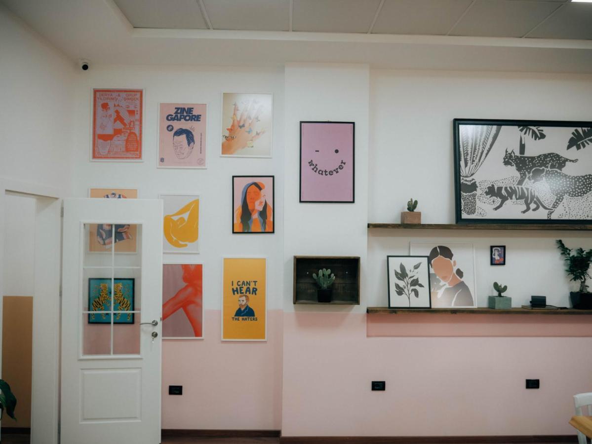 טיראנה The Maze Hostel מראה חיצוני תמונה
