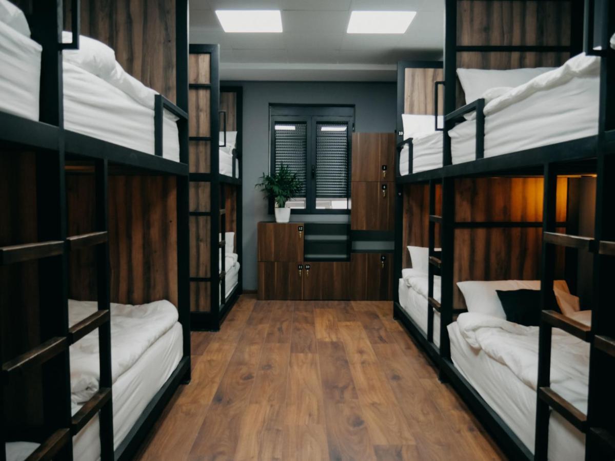 טיראנה The Maze Hostel מראה חיצוני תמונה