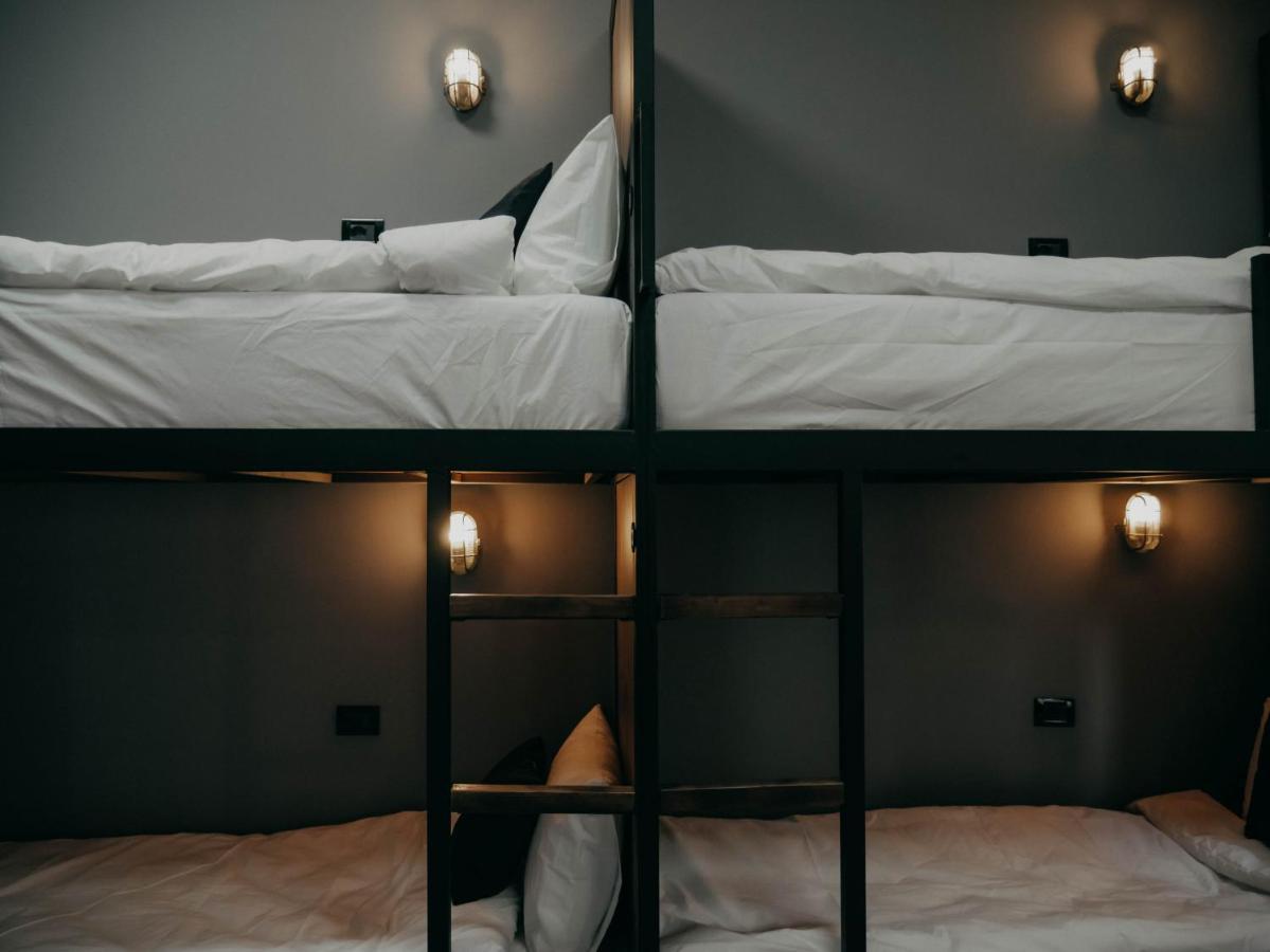 טיראנה The Maze Hostel מראה חיצוני תמונה