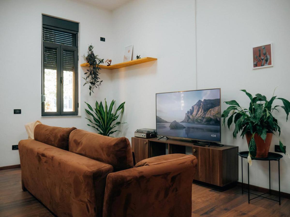 טיראנה The Maze Hostel מראה חיצוני תמונה