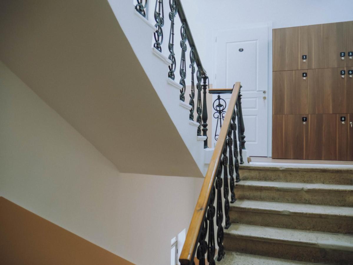 טיראנה The Maze Hostel מראה חיצוני תמונה